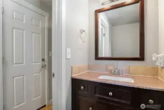 Guest Bath off kitchen