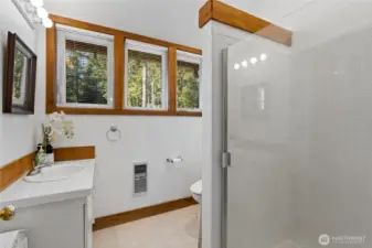 3/4 bath in guest quarters