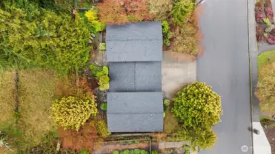 Brand NEW roof installed in 2025!