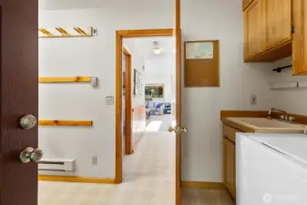 Laundry & Mud Room (side entrance)