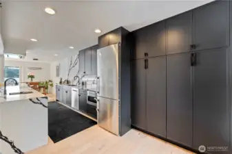 Tons of storage in the kitchen
