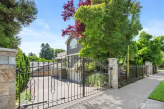 Gated Driveway