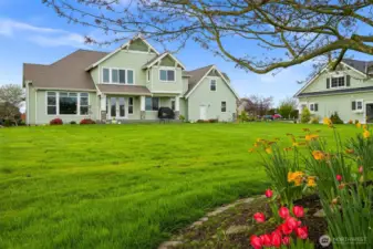 Back patio, perfect for entertaining