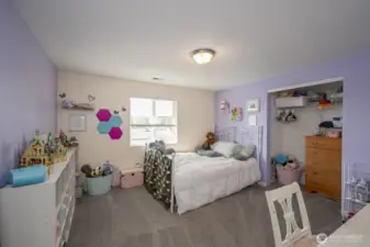 Guest bedroom 2