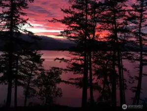 Stunning Sunsets over Discovery Bay/