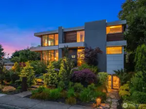 Note the private entrance to the lower level