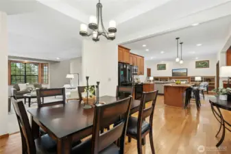 Dining room off kitchen