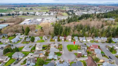 Enjoy being just minutes from local amenities, shopping, and dining.