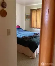 518