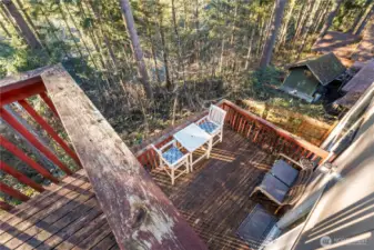 Wash away the winter muck and these are great spots for outdoor living