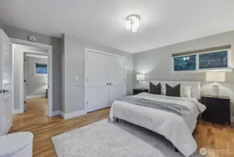 Upstairs bedroom 2