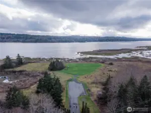 What a great waterfront park! With paved parking for easy access, picnic tables for a relaxed meal by the water, and a huge grassy field perfect for games, gatherings, or simply enjoying the beauty and the fresh PNW air!