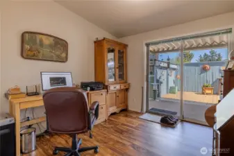 3rd bedroom or office?