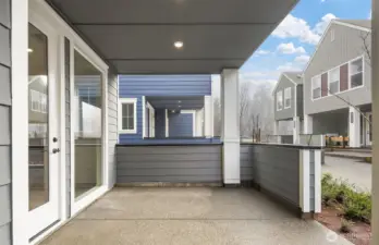 Covered patio at front entrace
