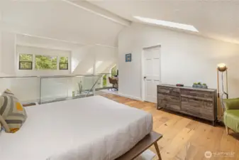 Upper bedroom