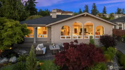 Single level luxury at it's finest