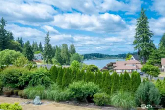 Soak in the peaceful views of Pattison Lake from the comfort of your own backyard. This home enjoys access to a private community park with direct lake access—perfect for paddleboarding, kayaking, birdwatching, or simply enjoying a sunset picnic. With serene water vistas and nature just outside your door, every day feels like a retreat.