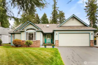 Wonderful Rambler on 5th Fairway of Kitsap Golf & Country Club. This home is maintained impeccably and shines--newer furnace, water heater, & even roof.