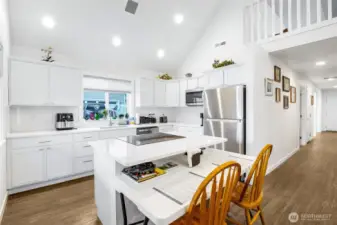 Beautiful kitchen with eating space.