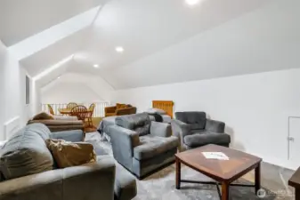 Large loft offers space for a game room-an extra sleeping quarter....or whatever you can imagine!