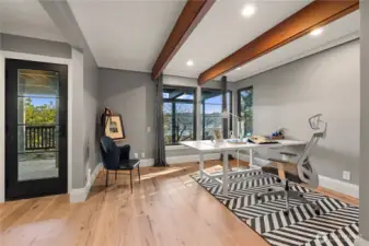 Lower level bonus space