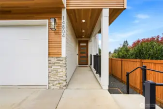 Private covered entryway
