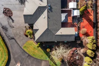 Aerial view of this meticulously manicured gorgeous unit.