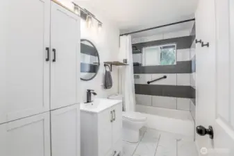 Upstairs Full Bath