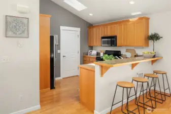 Open Kitchen w/ Eating Space