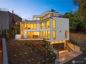 Welcome to this stunning new build in Portage Bay!