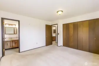 Looking the other direction in the primary bedroom.