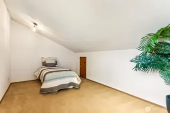 3rd floor Loft