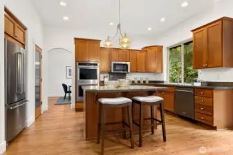 NEW appliances and eat in kitchen with tons of space and walk-in pantry (through the close door on the left of photo)