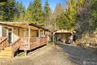 2 decks great for entertaining