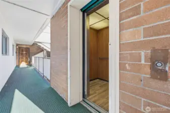 5th Floor Elevator Landing