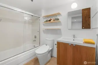 A full bath with a thoughtful layout