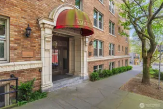 Charming entrance to the building