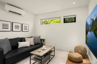 Flexibility at its finest: a den that adapts to yoga flows, kids’ play, or the perfect media lounge.