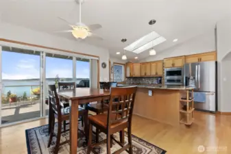 Dinning area with stunning views