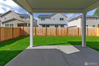 Photos are from a previously built Magnolia plan in the community. They may show a color or upgrade that is no longer available. They do demonstrate the quality materials and attention to detail that you will find in a Rush home.