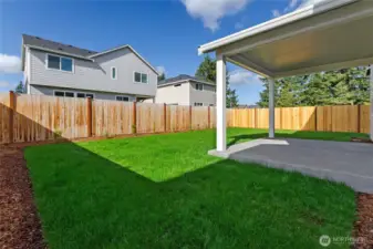 Photos are from a previously built Magnolia plan in the community. They may show a color or upgrade that is no longer available. They do demonstrate the quality materials and attention to detail that you will find in a Rush home.