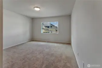 Photos are from a previously built Magnolia plan in the community. They may show a color or upgrade that is no longer available. They do demonstrate the quality materials and attention to detail that you will find in a Rush home.