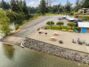 Private and quiet boat launch