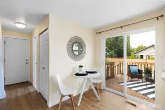 Dining nook off kitchen.