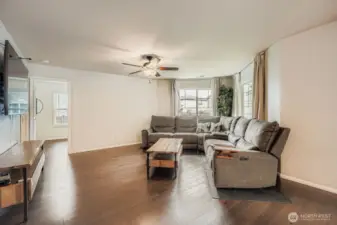 Spacious Living room