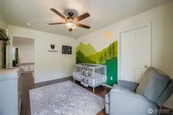 Spacious upstairs bedroom with walk in closet
