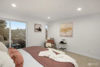 These expansive primary bedrooms offer ample room for sitting areas, large dressers, or any other storage solution you desire! Photos of model home with similar layout, fit & finishes.