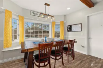 Beautiful family dining with bay window bench