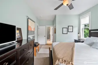 Primary suite includes a large walk-in closet . .