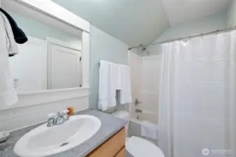Full ensuite